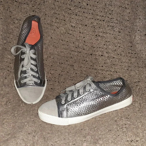 TORY BURCH-Metallic Silver Perforated Leather Lace Up Sneakers-Sz 41-Excellent - Picture 1 of 7
